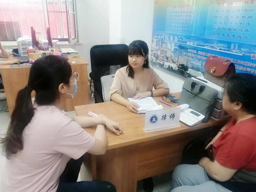法律服務“零距離” 坻京實習律師劉遠航的法律咨詢進社區，用心耕耘傳遞溫暖